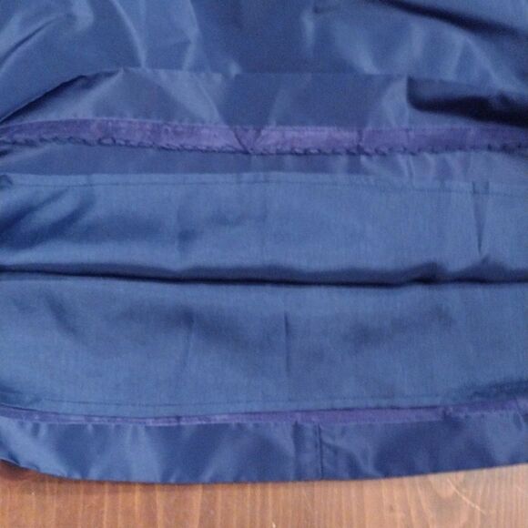NWT Banana Republic Polyester Pencil Skirt Taffeta Lined, Size 6P, Navy Blue - Picture 4 of 7